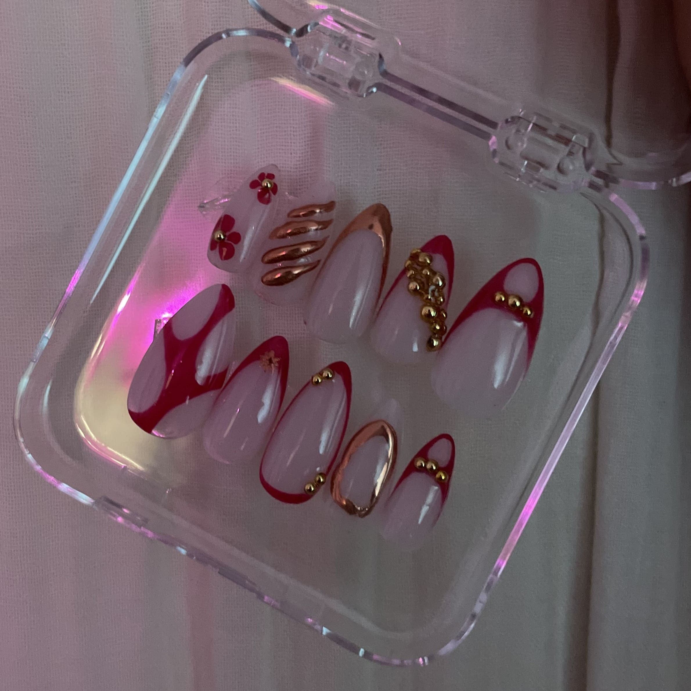 Press on-nail N.A avancé