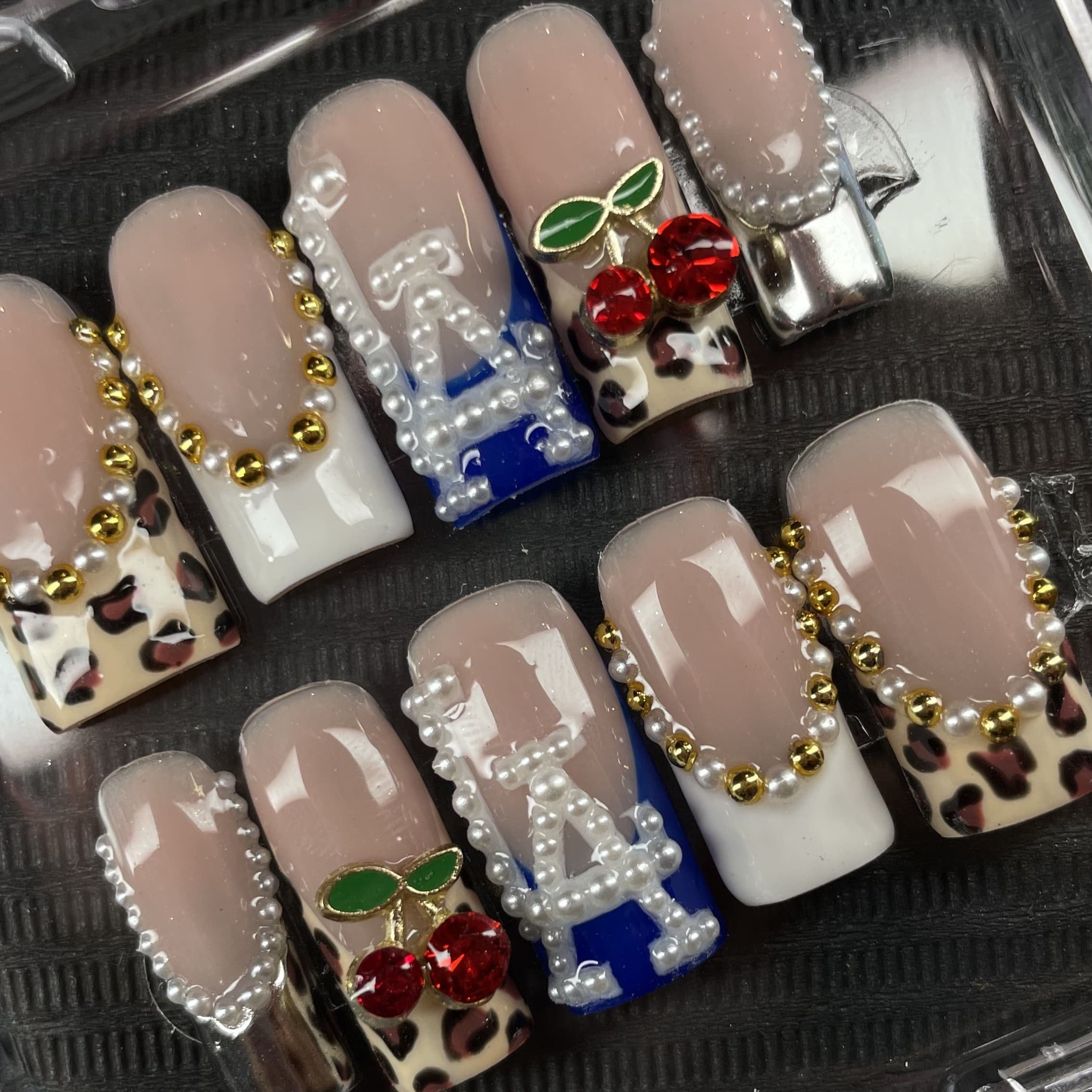 Press on-nail N.A avancé